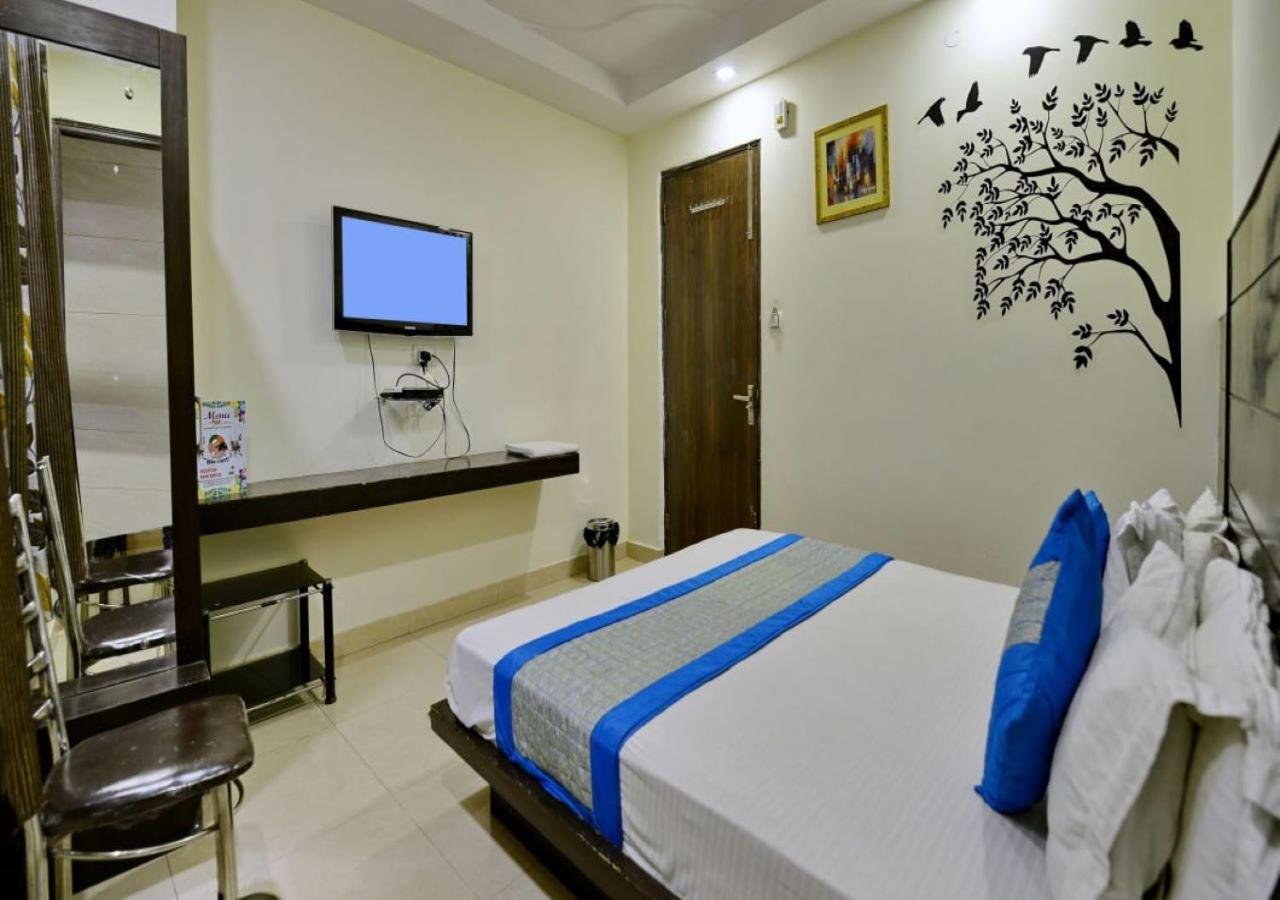 Hotel International Neelam Near New Delhi Railway Station Nova Deli Exterior foto