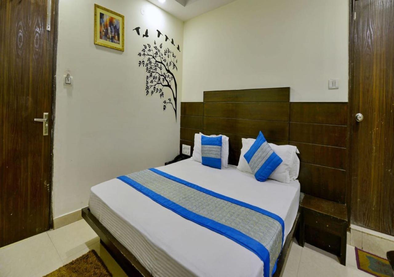 Hotel International Neelam Near New Delhi Railway Station Nova Deli Exterior foto