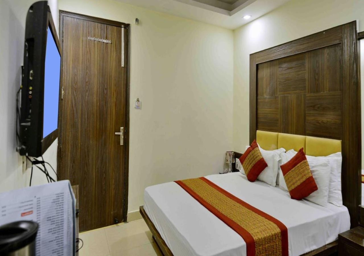 Hotel International Neelam Near New Delhi Railway Station Nova Deli Exterior foto