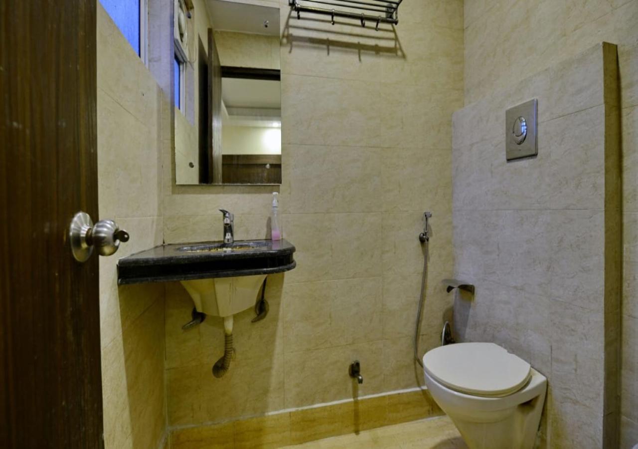 Hotel International Neelam Near New Delhi Railway Station Nova Deli Exterior foto